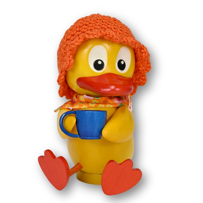 Schnatterinchen Räucherfigur aus Holz in Frontalansicht leicht nach rechts gedreht