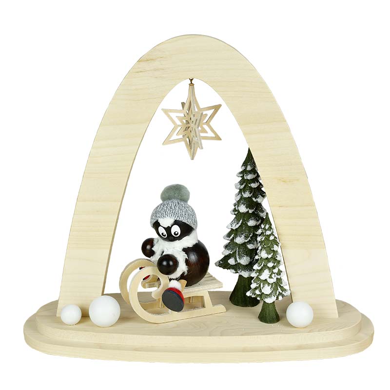 Pittiplatsch - Schwibbogen - Pitti auf dem Schlitten